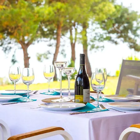 Summerday Private 네아 이라클리아