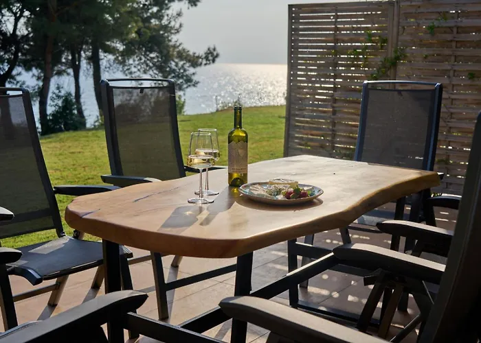 Summerday Private Villa *